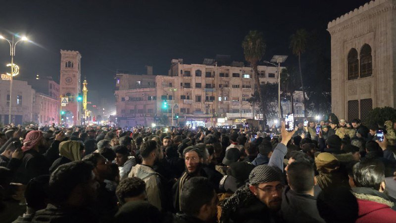 ادامه درگیریها میان نیروهای الجولانی و معترضان سوریه