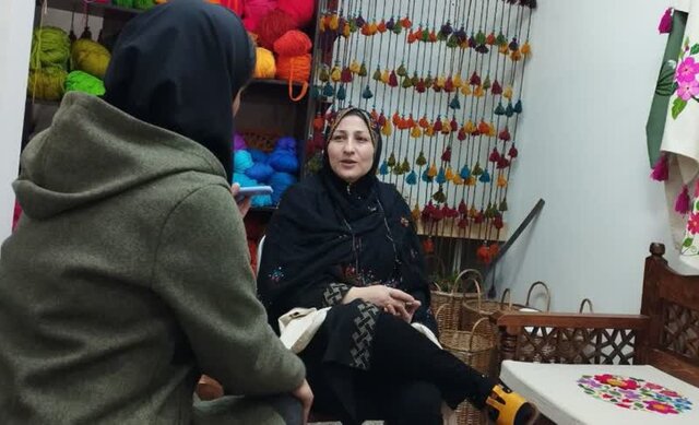 سوزن دوزی؛ سوی چشم و نقش جان بر دل سپید پارچه
